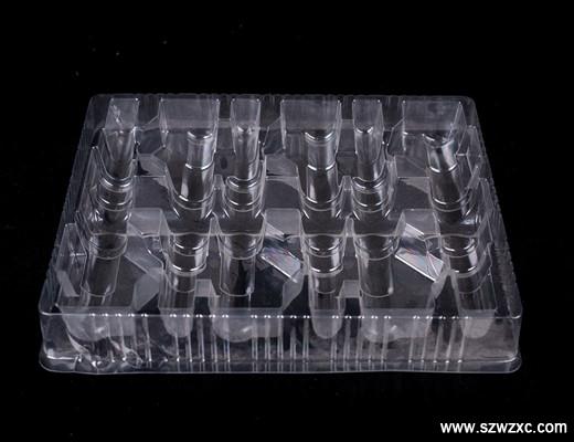 Plastic tray